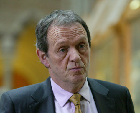 Kevin Whately as Inspector Lewis in the premiere of the series' final season