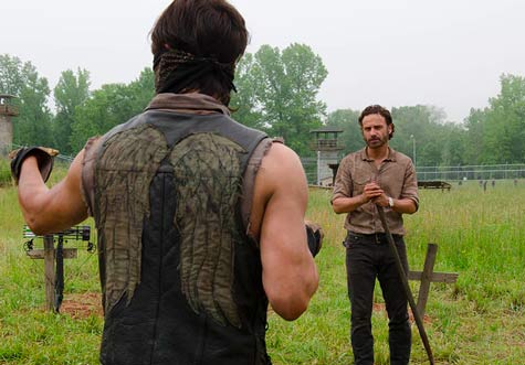 Andrew Lincoln as Rick Grimes in The Walking Dead 4.02 "Infected" / AMC
